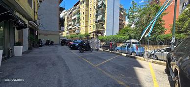 3 LOCALI A NAPOLI