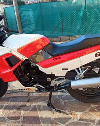 KAWASAKI GPX 750R