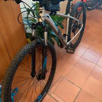 MTB CUBE 29”
