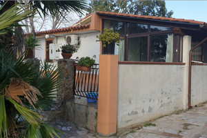 Mmobile da ristrutturare