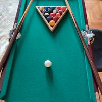 Mini biliardo completo di aste e palline