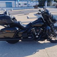 Harley Davidson Ultra Limited Total Black