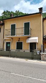 Casa affiancata