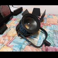 KIT: 2 Luci Fresnel + accessori