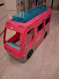 Camper Barbie con piscina completo di accessori co