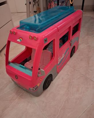 Camper Barbie con piscina completo di accessori co