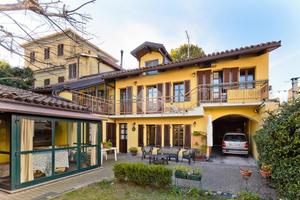 CASA SEMINDIPENDENTE A RIVOLI