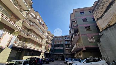 3 LOCALI A FRATTAMAGGIORE