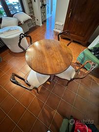 Tavolo XIX secolo con 4 sedie