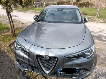 Stelvio Q4 2200 190 CV 