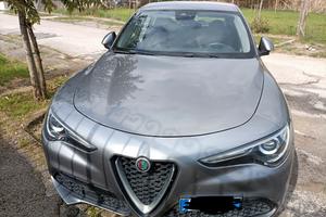Stelvio Q4 2200 190 CV 