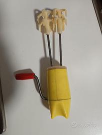 sbattitore a manovella vintage 