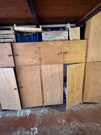 Scaffali Metallici con ante