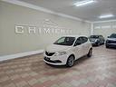 lancia-ypsilon-1-3-mjt-16v-95-cv-5-porte-s-s-plati