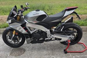 Aprilia Tuono V4 1100