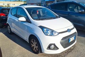 Hyundai i10 1.0 Login NEOPATENTATI