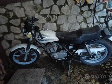 Cagiva ala verde 250