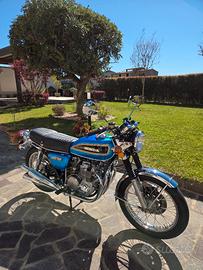 Honda  500 Four 1976 da museo