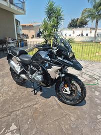 Moto BMW GS1250 Triple Black