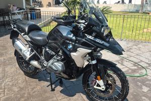 Moto BMW GS1250 Triple Black