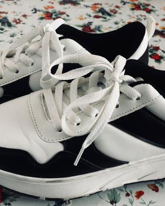Scarpe da pattinaggio con rotelle