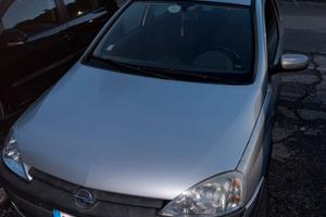 Opel corsa 1.0 benzina