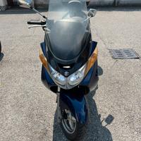 Scooter Suzuki burgman sn 400