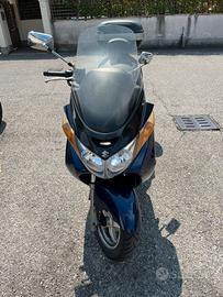 Scooter Suzuki burgman sn 400