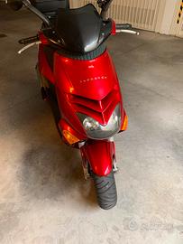Scooter Leonardo 250