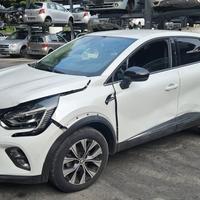 RENAULT CAPTUR 2023 SOLO PER RICAMBI