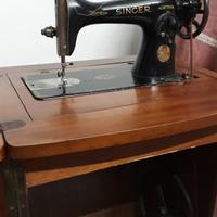 Macchina da cucire antica singer