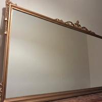 Specchio vintage con cornice dorata stile barocco 