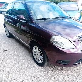 Lancia Ypsilon 1.3 MJT 90 CV Platino automatica