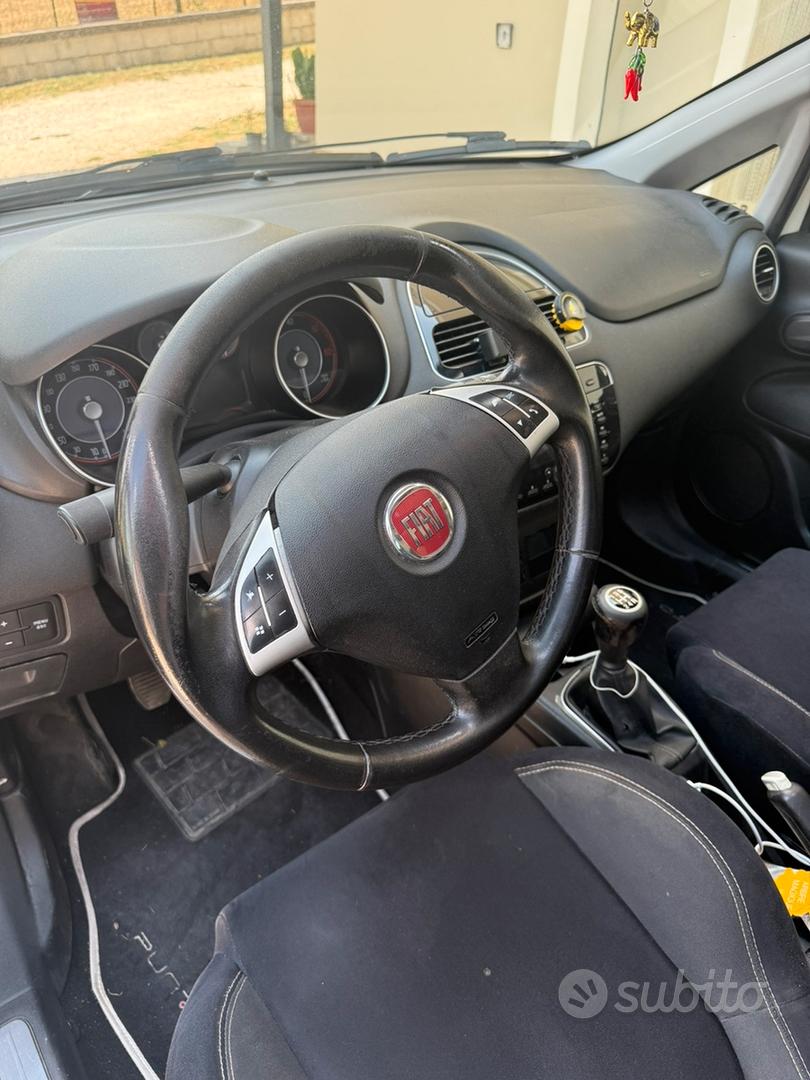 Fiat Punto 2012 photo 5