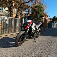 Ducati hyperstrada 821