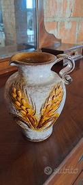 Vaso con spighe di grano