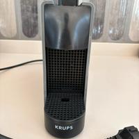 Macchina caffe Nespresso essenza mini