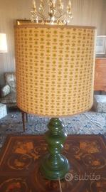 lampada da tavolo vintage produzione anni  '70