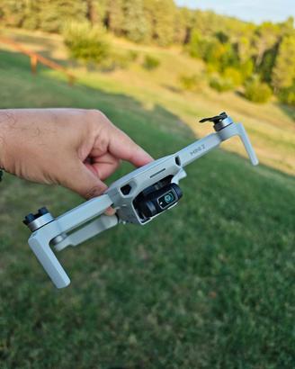 DJI Mini 2 Fly More Combo