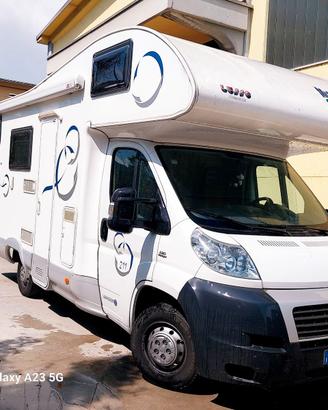 camper McLouis Lagan