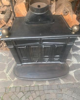 stufa camino in ghisa