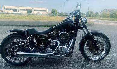 Harley Davidson dyna low rider