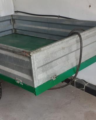 Attrezzi agricoli. poco usati