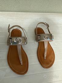 Scarpa-infradito donna Guess