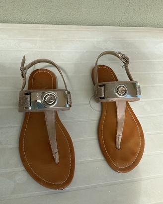 Scarpa-infradito donna Guess