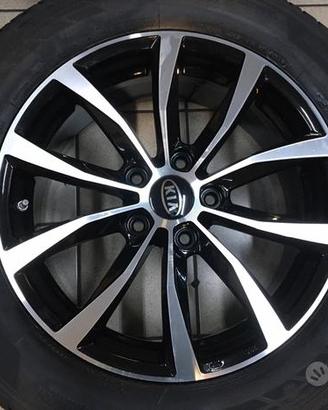 Cerchi in lega 17 per kia sportage con termiche