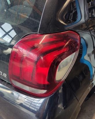 Fanale posteriore destro PEUGEOT 108 del 2016