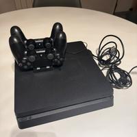 PlayStation 4 slim 1TB + 2 joystick + 1 gioco