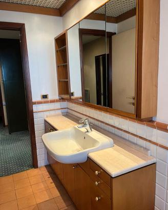 Mobile bagno in ciliegio