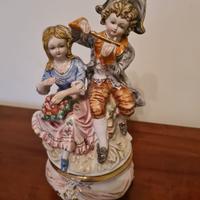 Portagioie in porcellana